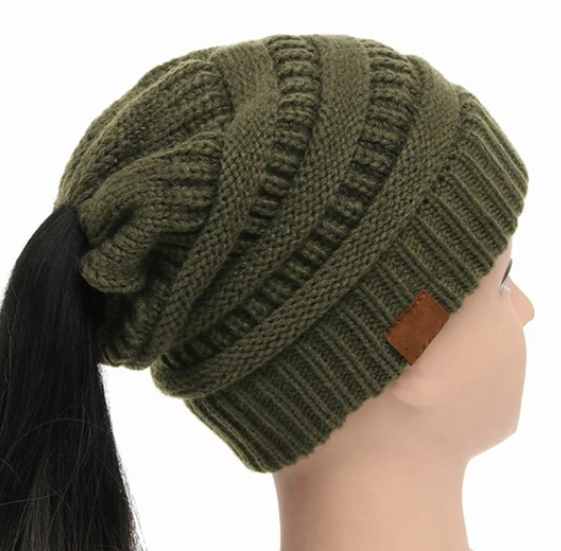 High Bun Ponytail Beanie Hat Chunky Soft Stretch Cable Knit Warm Fuzzy Lined Skull Beanie Acrylic Hats Men and Women